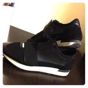 Men’s Balenciaga sneakers!
